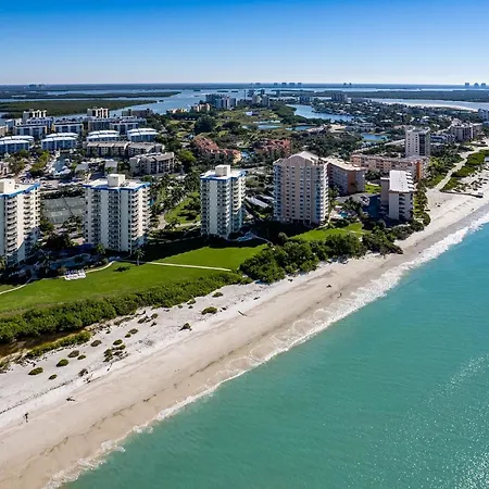 Updated Gulf Front Condo On The South End Of Fort Myers Beach! Condo